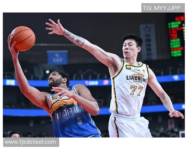 上海主帅强调开发张镇麟能力期待其持球与助攻表现提升 上海主帅强调开发张镇麟能力期待其持球与助攻表现提升